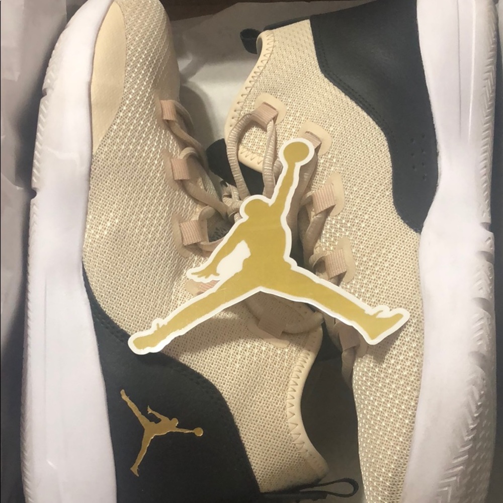 Jordan Reveal Prem HC GG